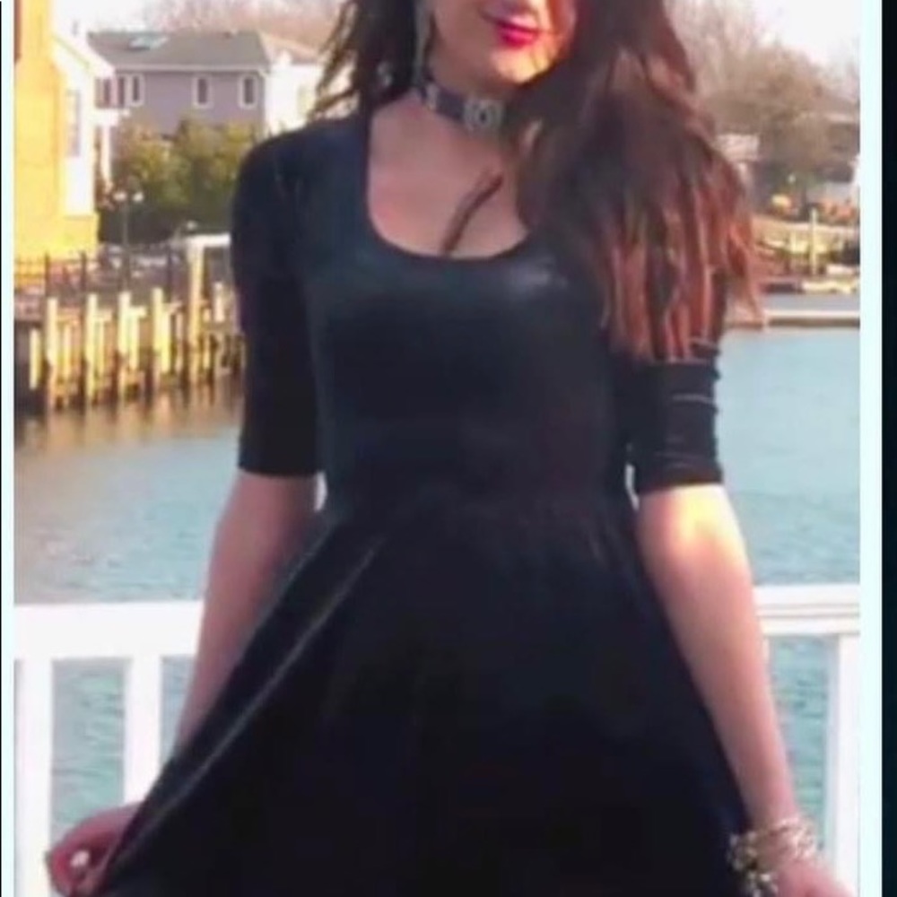 American eagle velvet dress